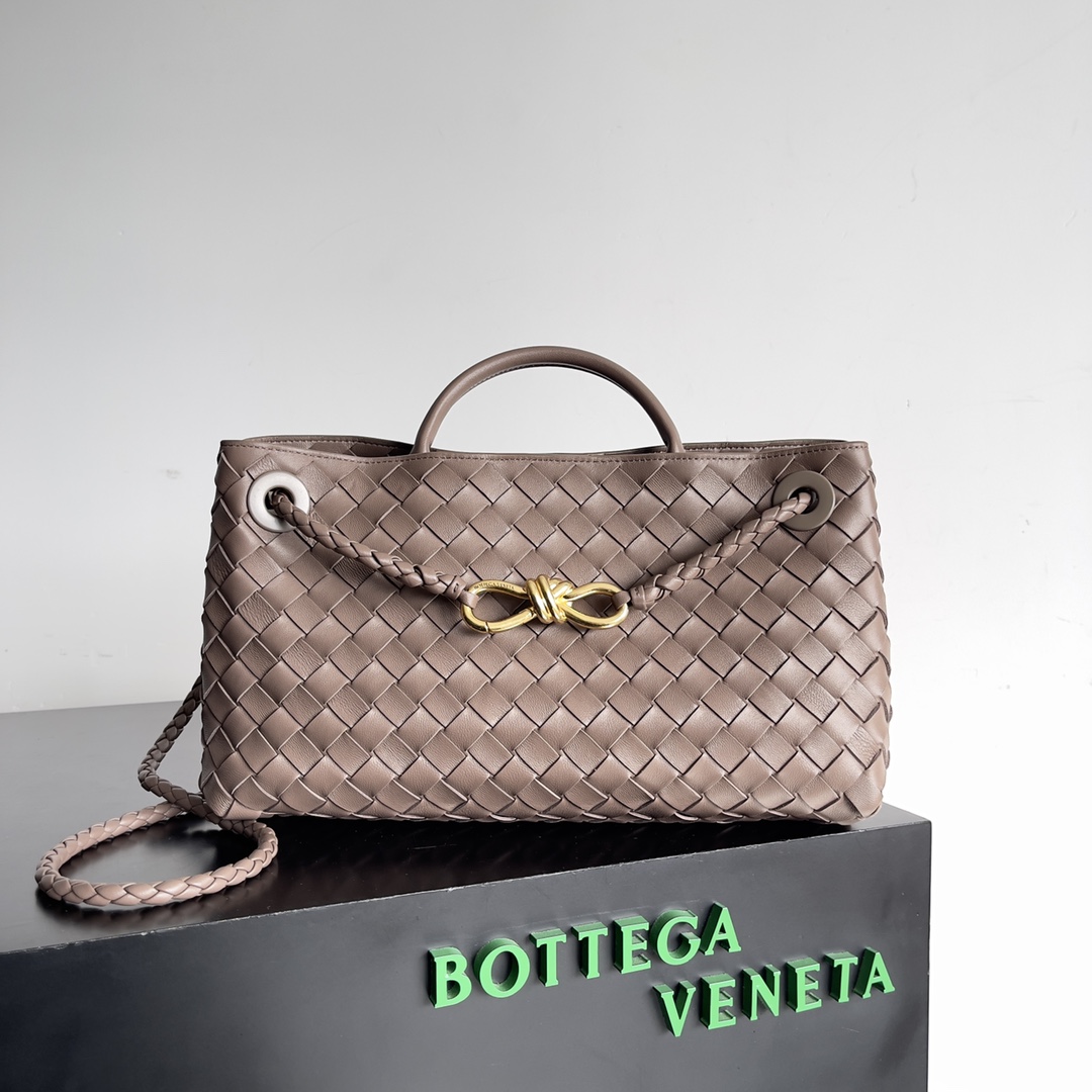 Bottega Veneta Shopping Bags